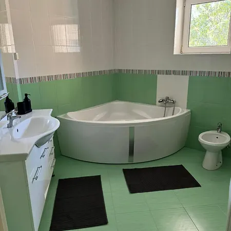Pronto Apartment *